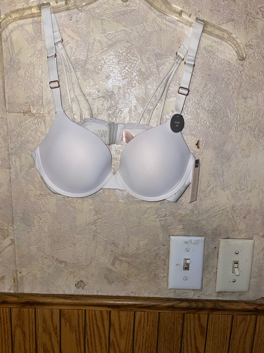 White & rose gold danskin push up bra (34B)(nwt)
